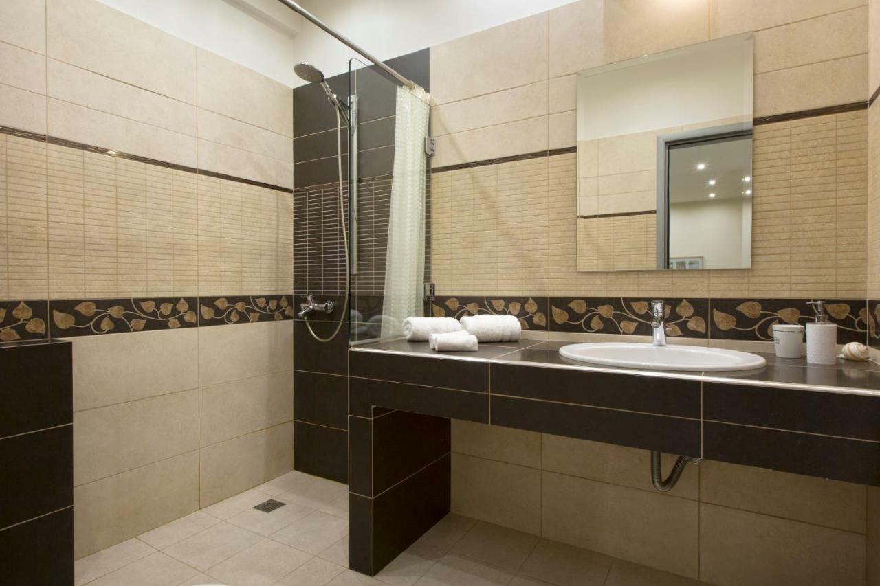 Apartment At Koukaki, 150M From The Metro By Yha Atenas Exterior foto